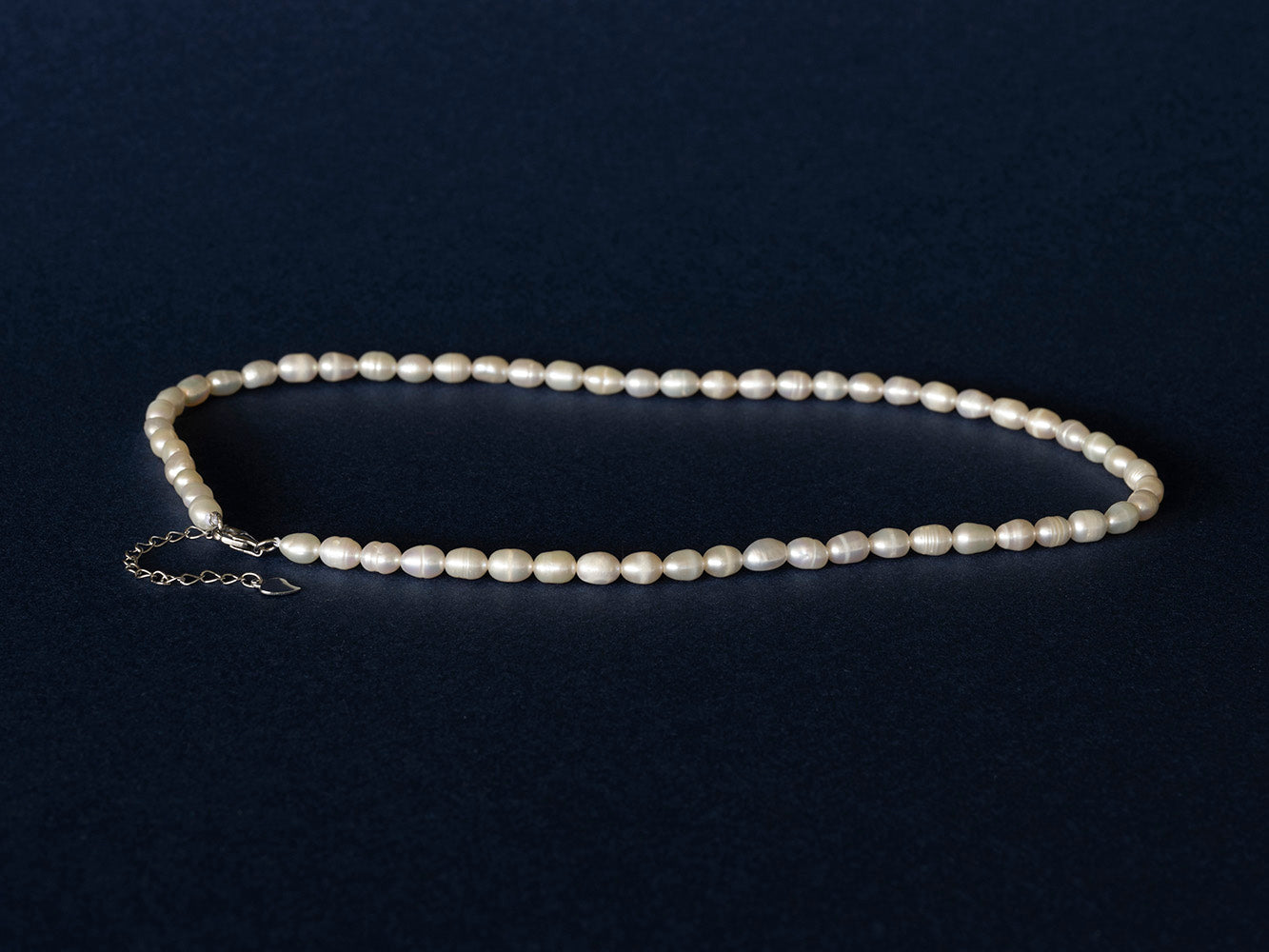 Akira & Bailey ll thin sweetwater pearl necklaces 37cm (+5cm)